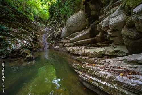 Fotografía the so-called crab gorge near Sochi (Lazarevskoye)
