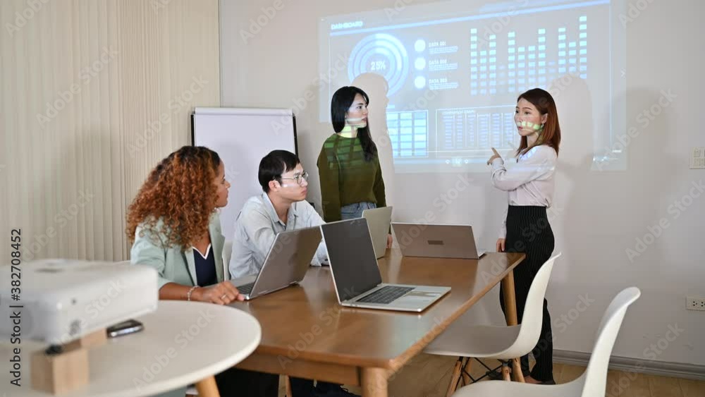 Multi-ethnicity business person presenting the project to success business plan as teamwork Multi-ethnicity business person presenting the project to success business plan as teamwork