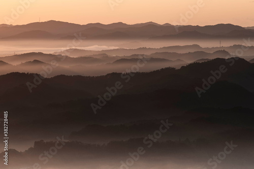 朝焼けの雲海 © hikka15