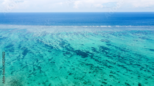 沖縄・石垣の海