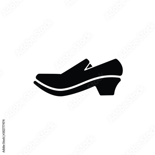 Woman shoe icon vector isolated on white, logo sign and symbol. 