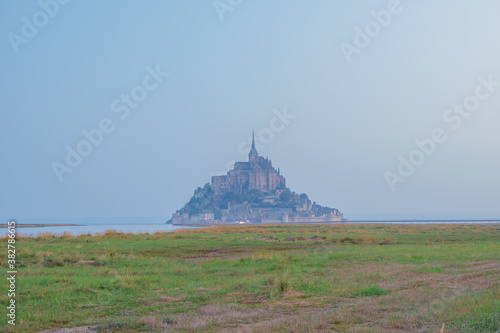 Wallpaper Mural Le mont saint michel, normandie, france  Torontodigital.ca