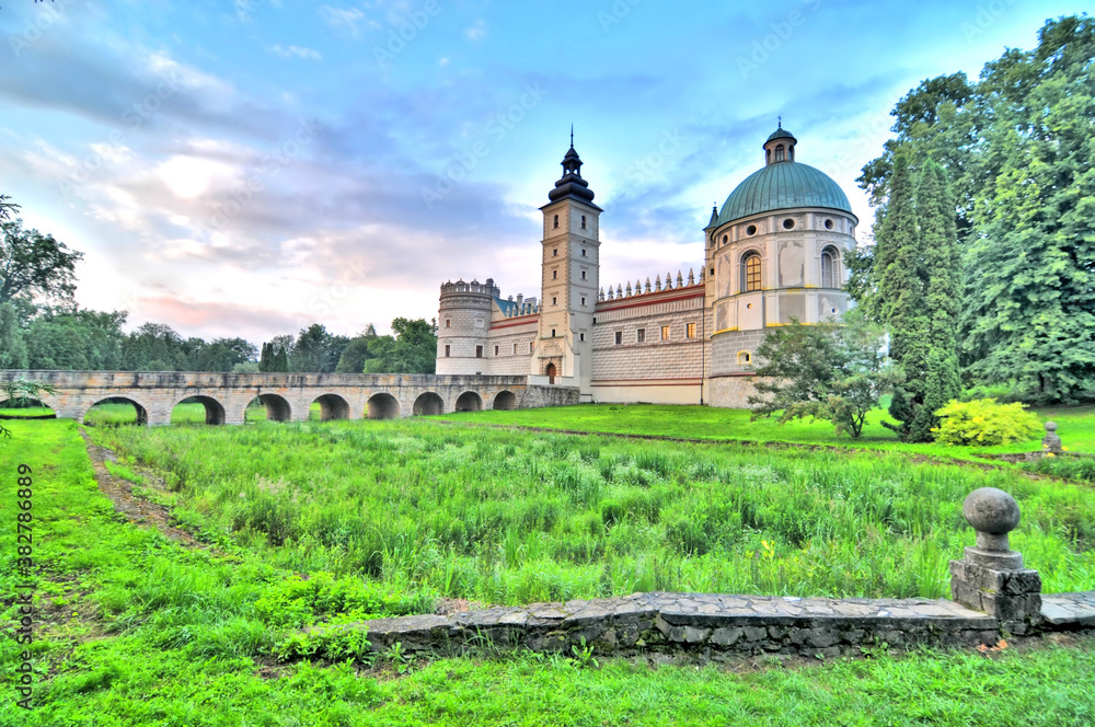 Zamek w Krasiczynie, Polska