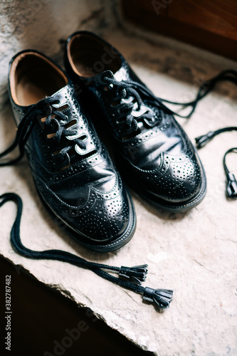 Black Scottish Groom Shoes with Rabbit Leather Long Laces - Ghillie Brogues.