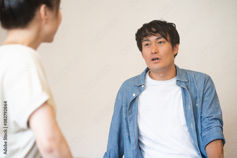 旅行にきた男女
旅行にきた男女