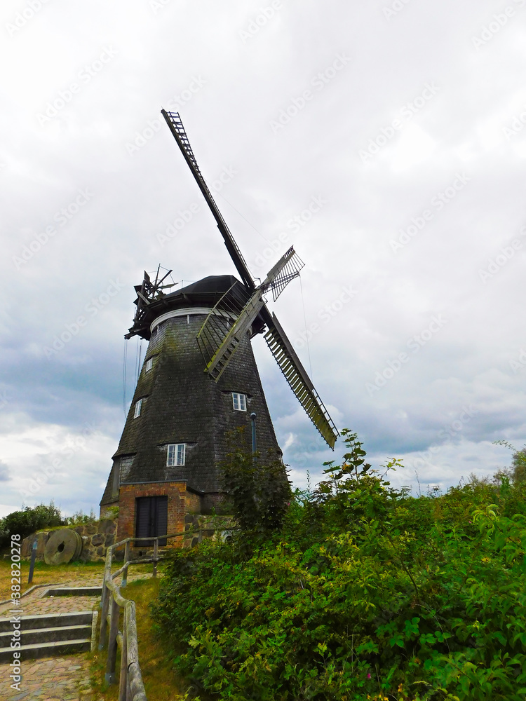 Die Holländermühle auf dem Mühlenberg Die Holländermühle auf dem Mühlenberg