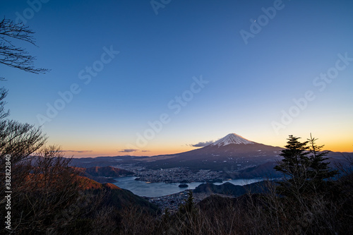 mount Fuji © ryuichi niisaka