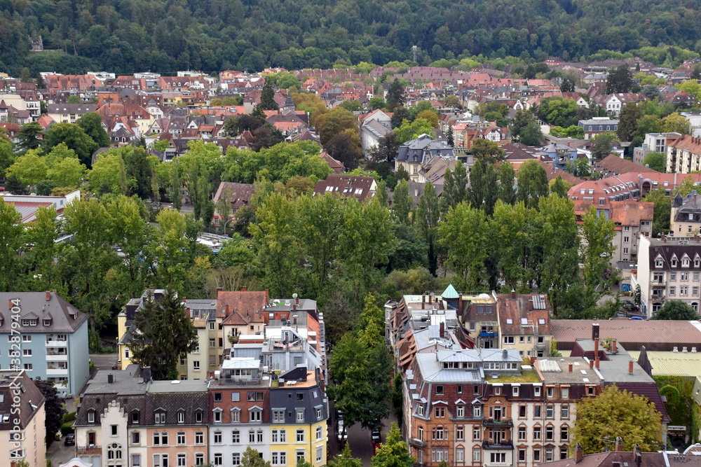 Blick auf Freiburg-Wiehre und Oberau