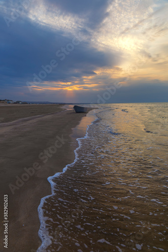 Fishing boat on the coast o...