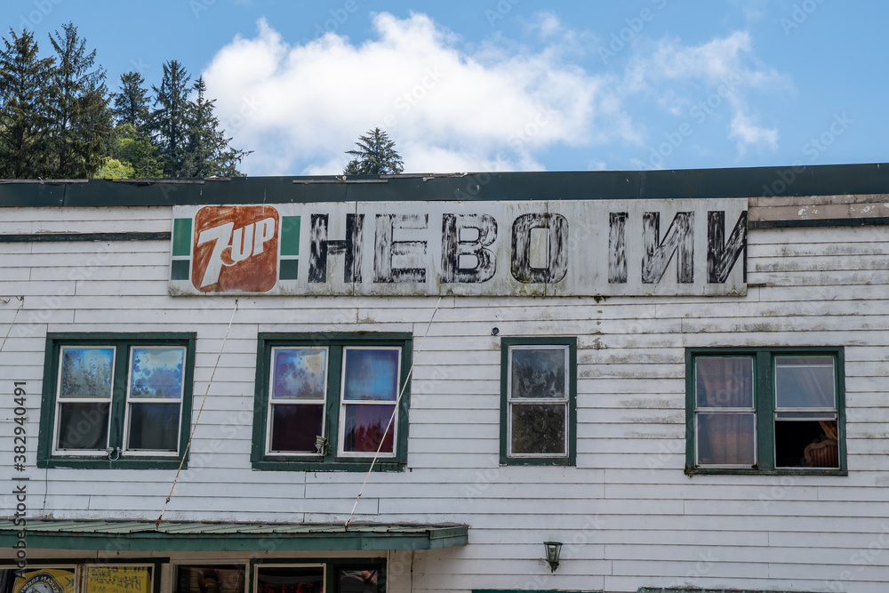 Foto de Hebo, Oregon August 1, 2020 Old, rustic classic cafe the