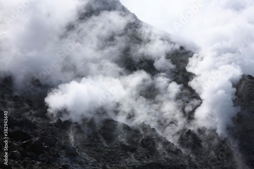 活火山の水蒸気３