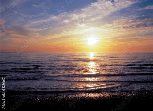 Fototapeta Naklejka Na Ścianę i Meble -  sunset view of sea