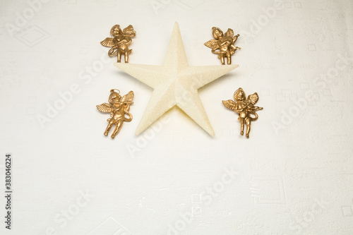 Décoration de Noël sur fond blanc texture neige carte de vœux joyeux Noël