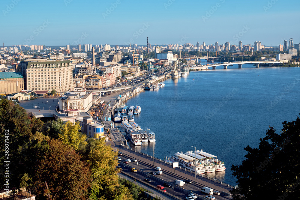 Obraz premium City landscape in Kyiv, Ukraine.
