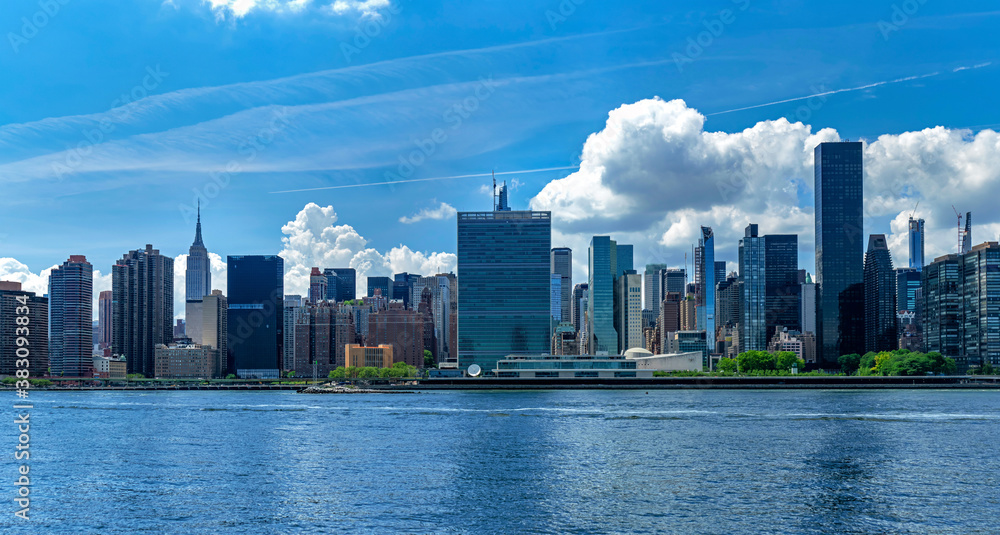 The United Nations building, and midtown Manhattan skyline