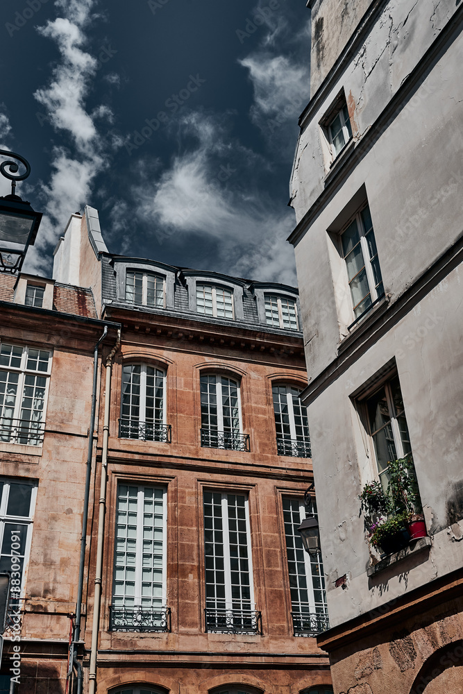 Naklejka premium Typical parisian architecture, downtown Paris, France