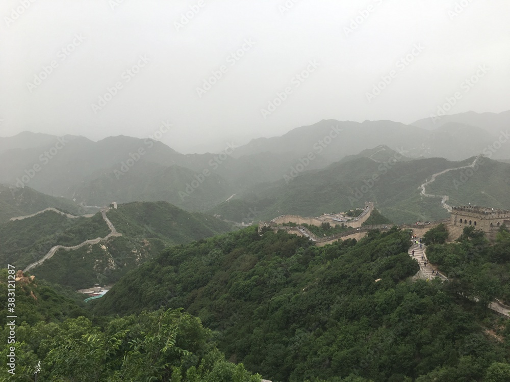 Naklejka premium landscape with fog