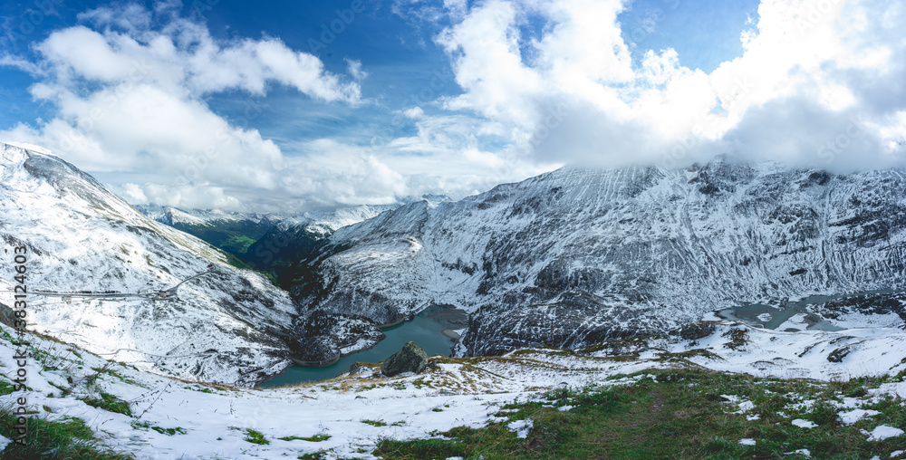 Fototapeta premium nice panorama view in the Alps of Austri, Hohe Tauern.