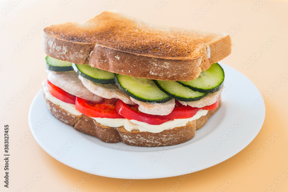Sandwich chicken with tomato and cucumber Sandwich chicken with tomato and cucumber