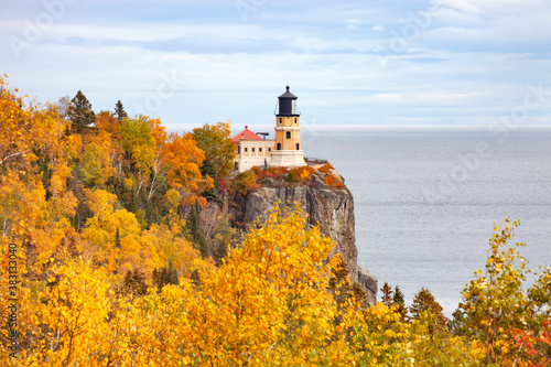 Split Rock lighthouse on the north shore of Lake Superior in Minnesota during autumn