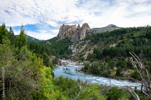 Pozones de Caleufú en la ruta 63 entre San Martín de los Andes y Villa Traful, Neuquén, Argentina