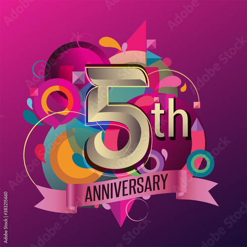 5th years anniversary wreath ribbon logo, geometric background