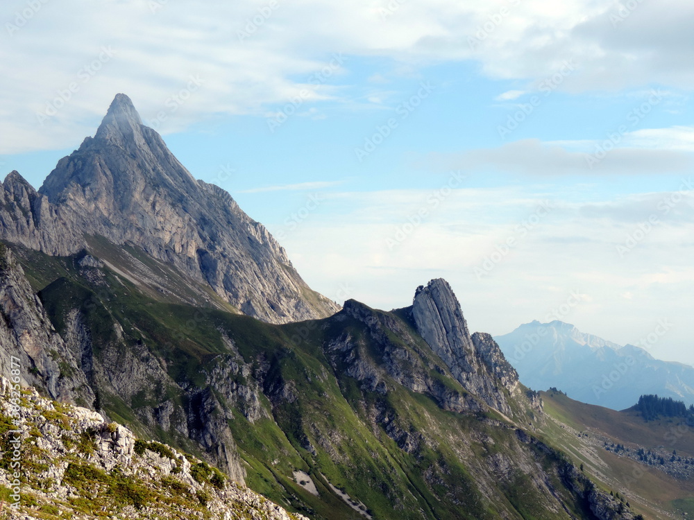 Montagnes, Parc Naturel Régional du Massif Des Bauges (France, Savoie)