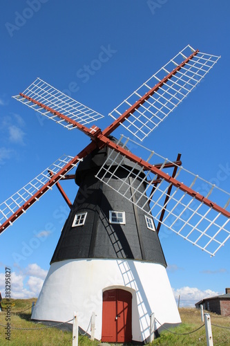 Bilde på lerret The old windmill on Mando island in Southern Denmark