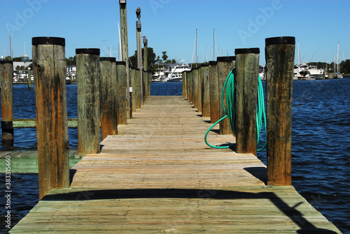 Quadro su tela Pier on Back Creek on Solomons Island, Maryland
