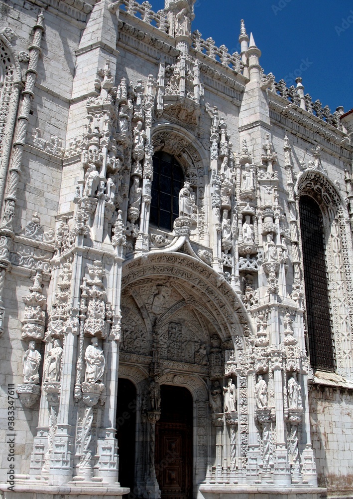 Lisbon, the stone lace of the Portuguese capital