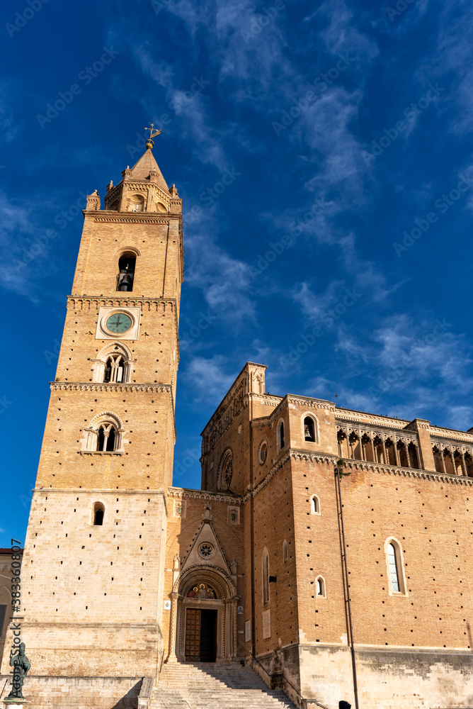 Chieti, Abruzzo, Italy, Europe, Cathedral of San Giustino