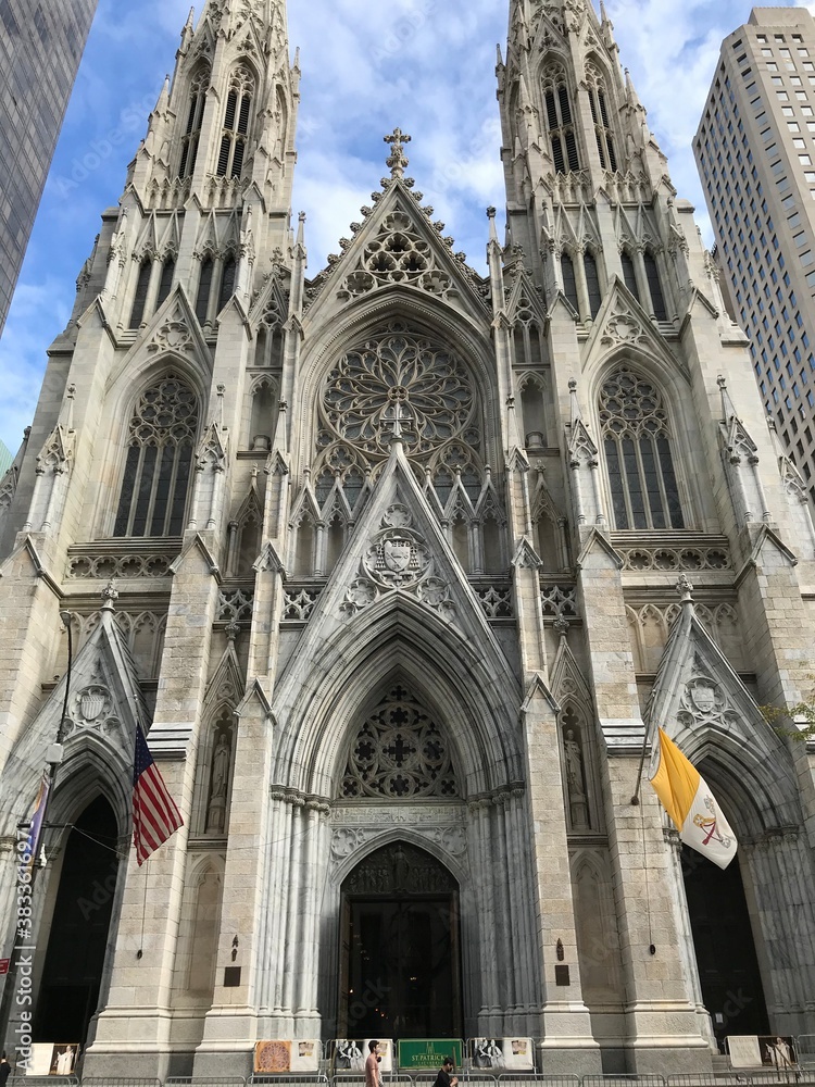 Fototapeta premium saint cathedral city