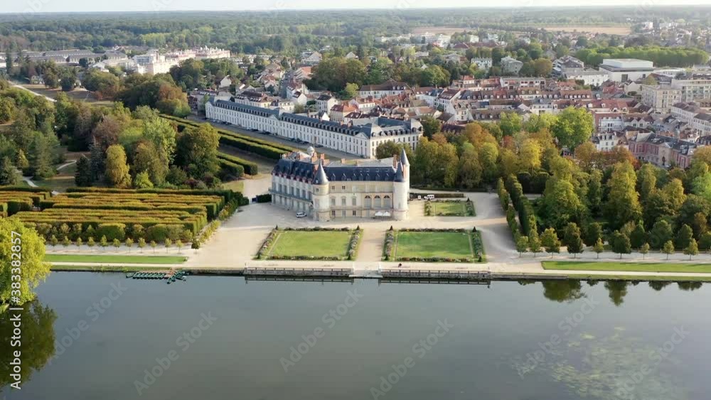 ville et château de Rambouillet dans les Yvelines (France)