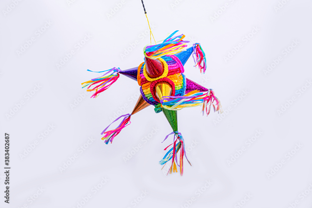 Obraz premium piñata navideña, piñata de cumpleaños, colorida, fondo azul con luces brillantes, celebracion, fiesta, niños, dulces, alegria, celebrando 
