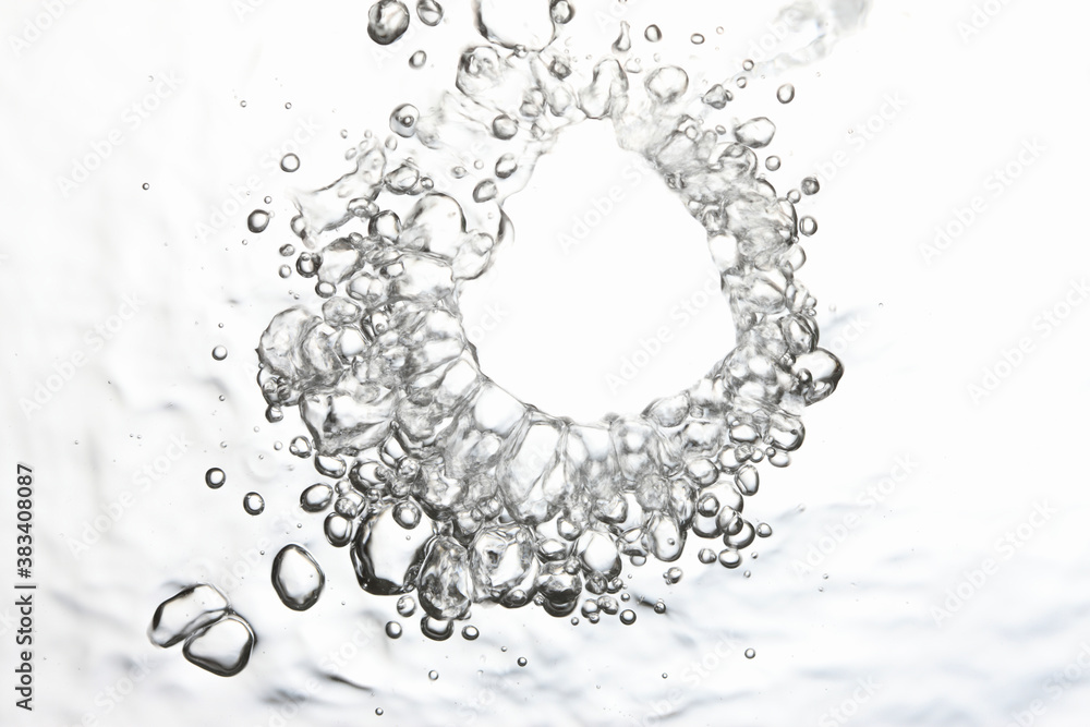 水 水