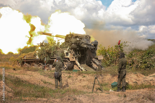 Armenian artillery mounts in the field perform shooting