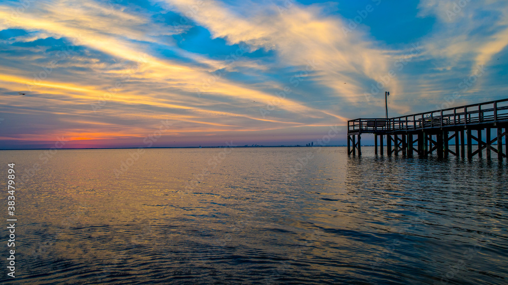 Fototapeta premium pier at sunset