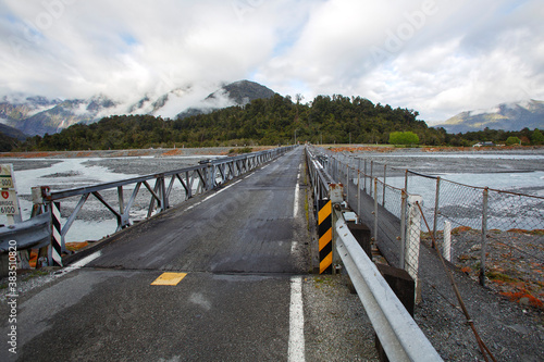 Принти на полотні The Waiho River Bridge is located south of Franz Josef township on the Fox Glacier Highway