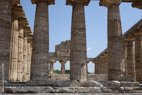 Italy. Parque Archeological of Paestum © YvonneNederland