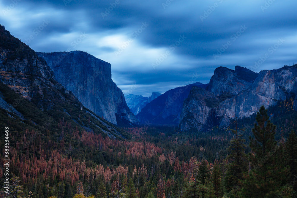 Yosemite Valley from Tunnel View in USA Yosemite Valley from Tunnel View in USA