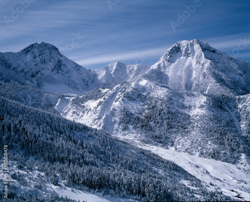 Wallpaper Mural 八ヶ岳（左：阿弥陀岳　右：赤岳） Torontodigital.ca