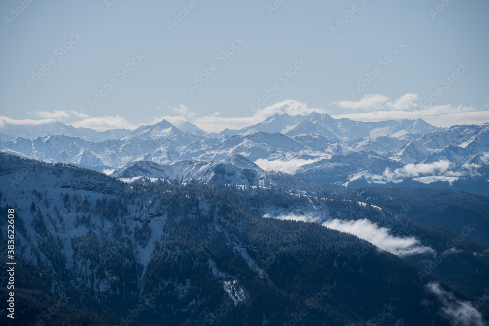 Blick von der Brecherspitze auf die Alpen