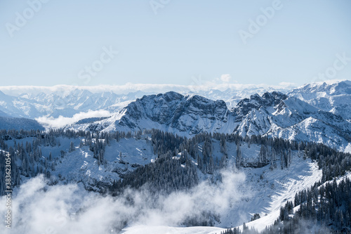 Blick von der Brecherspitze auf die Alpen © Marian