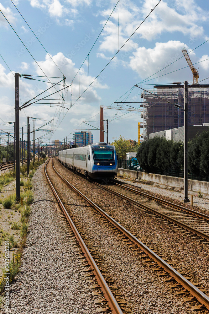 Obraz premium Train station and wagon