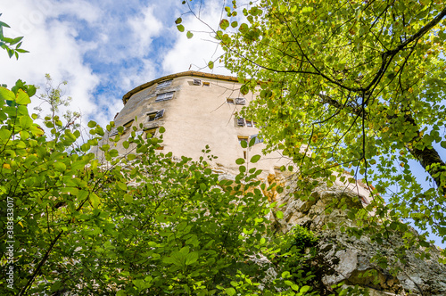 Wildenstein, Schloss, Wald, Waldweg, Sormatt, Wasserfall, Wanderweg, Bubendorf, Naturschutzgebiet, Baselland, Nordwestschweiz, Herbst, Schweiz photo