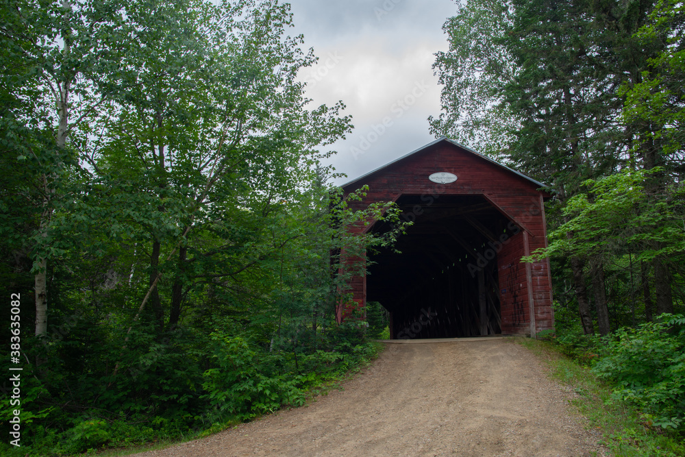 covered bridge covered bridge