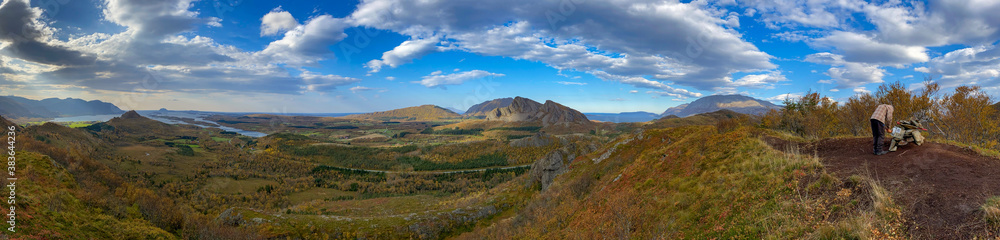 Fototapeta premium Hiking in the mountains, Northern Norway 