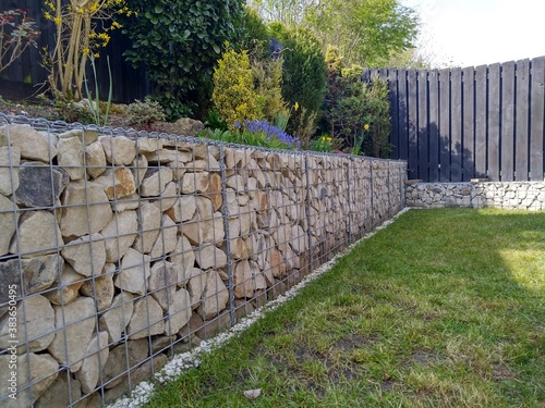 Gabion retaining wall 