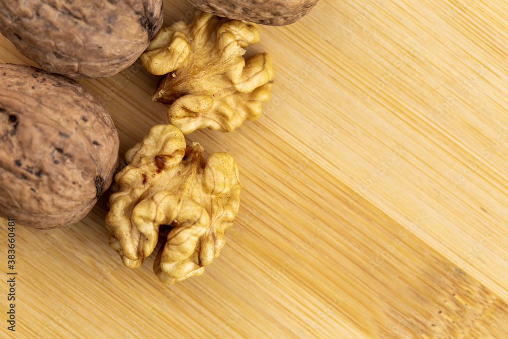 Fototapeta premium walnuts on the cutting board