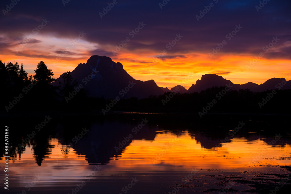 Beautiful landscape of the sunset at Oxbow Bend in Grand Teton National Park (Wyoming).